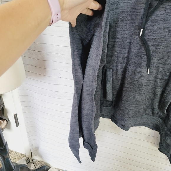 Athleta Blissful Yoga Hooded Poncho, Heathered Gray, sz Small - Picture 6 of 10